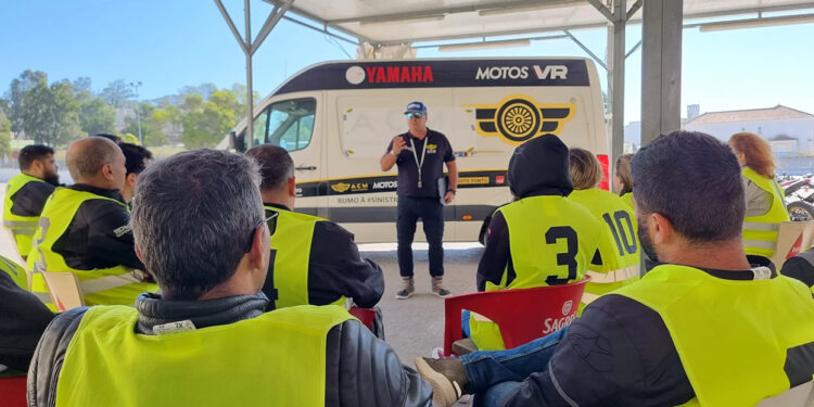 Clube de Engenheiros promoveu formação com ACM