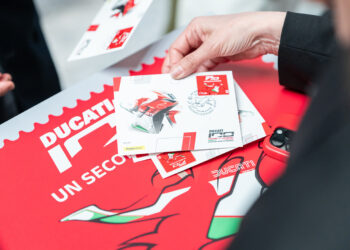 Centenário da Ducati celebrado com um selo dos correios italiano