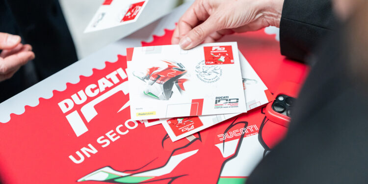 Centenário da Ducati celebrado com um selo dos correios italiano