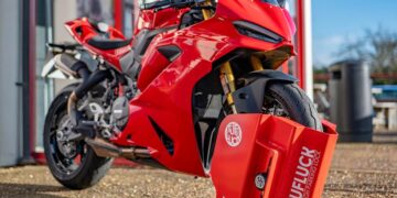Roubo de motos – A âncora de solo TufLuck pode ser o cadeado mais resistente no mercado