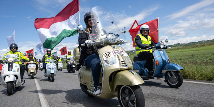 Vespa Roma 2026 – 80 anos de um ícone