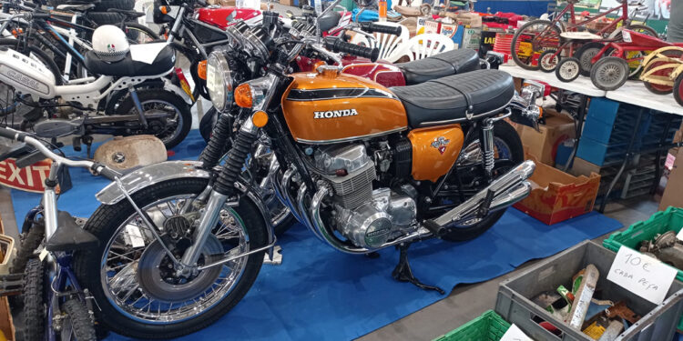 Automobilia celebra paixão das clássicas