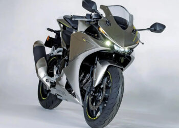 Honda CBR 400R, a quatro cilindros de sonho