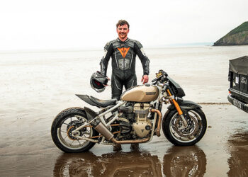 Triumph Bobber atinge recorde de 212 km/h em 800 metros