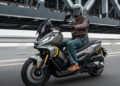 Voge SR450X: Dois cilindros, duas almas