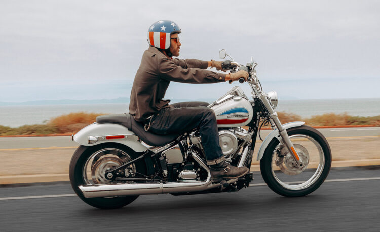 Harley-Davidson Super Glide regressa à gama dos EUA