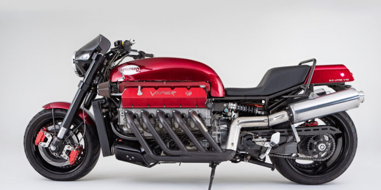 Criação louca com motor Viper V10 vai a leilão