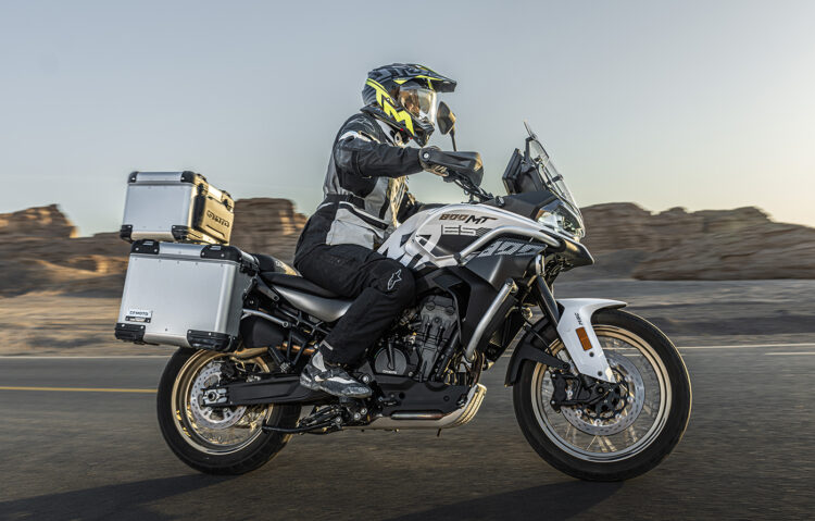 Nova CFMOTO 800MT-ES