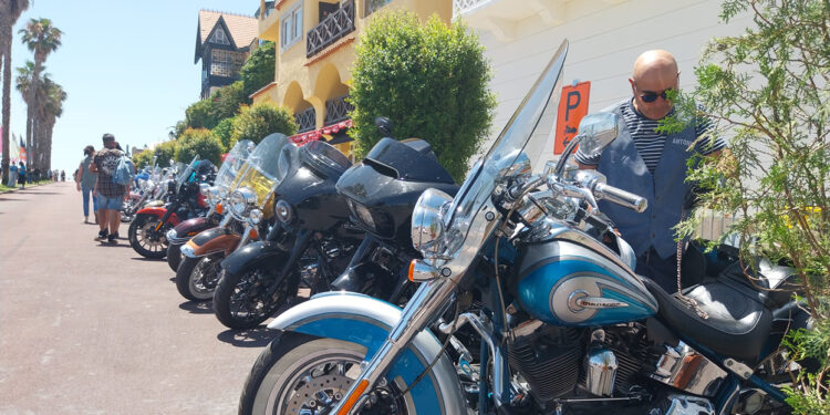 Cascais vibra com encontro Harley-Davidson