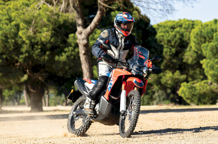 Contacto | Honda CRF 300 Rally | O unicórnio japonês