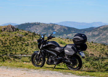 Bajaj Dominar 400, a aventura, agora sem limites de bagagem