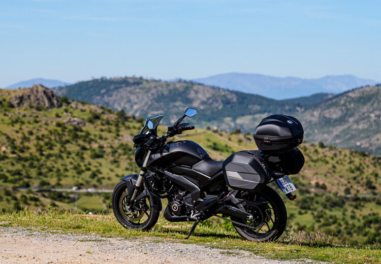 Bajaj Dominar 400, a aventura, agora sem limites de bagagem