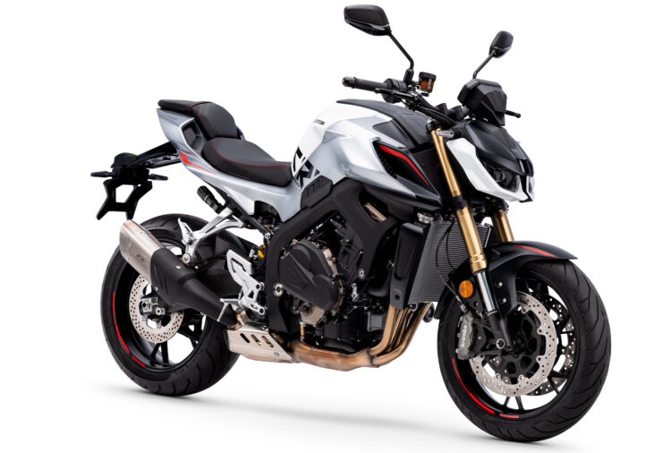 QJ Motor apresenta a nova SRK 800