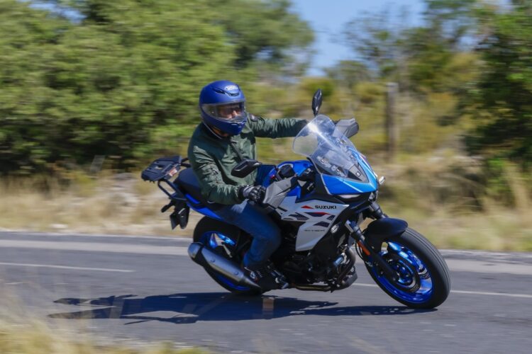 Suzuki SV-7GX já foi apresentada à imprensa