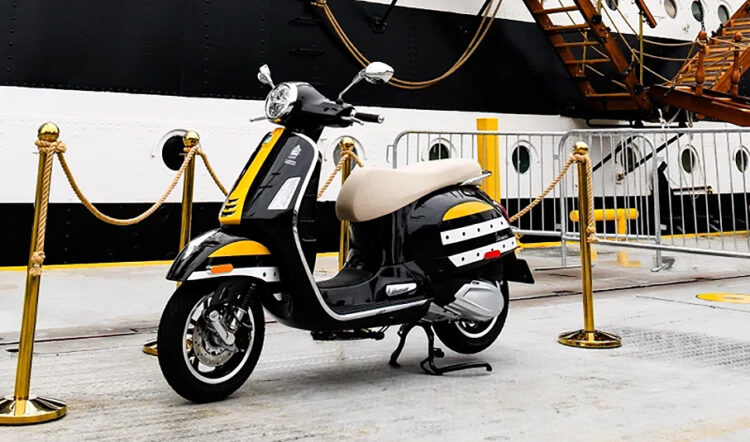 Vespa revela modelo especial inspirado no navio-escola Amerigo Vespucci