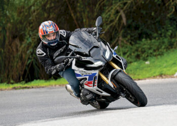 Contacto | BMW R 1300 RS | (Bem) mais desportiva!