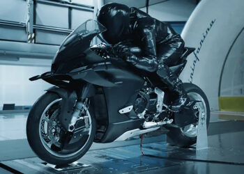 CFMoto V4 SR-RR testada em túnel de vento da Pininfarina