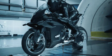 CFMoto V4 SR-RR testada em túnel de vento da Pininfarina