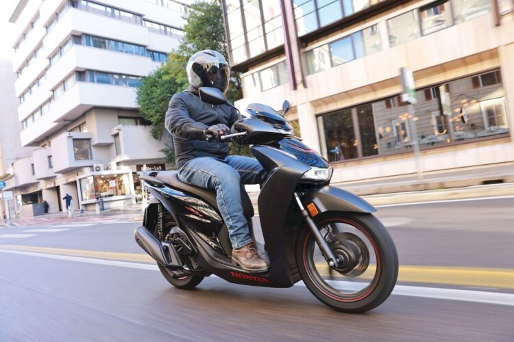 Contacto | HONDA SH 125i 2026 | Manter a popularidade