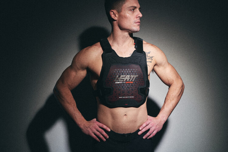A Leatt apresenta o novo 3DF AirFit Chest Protector Evo