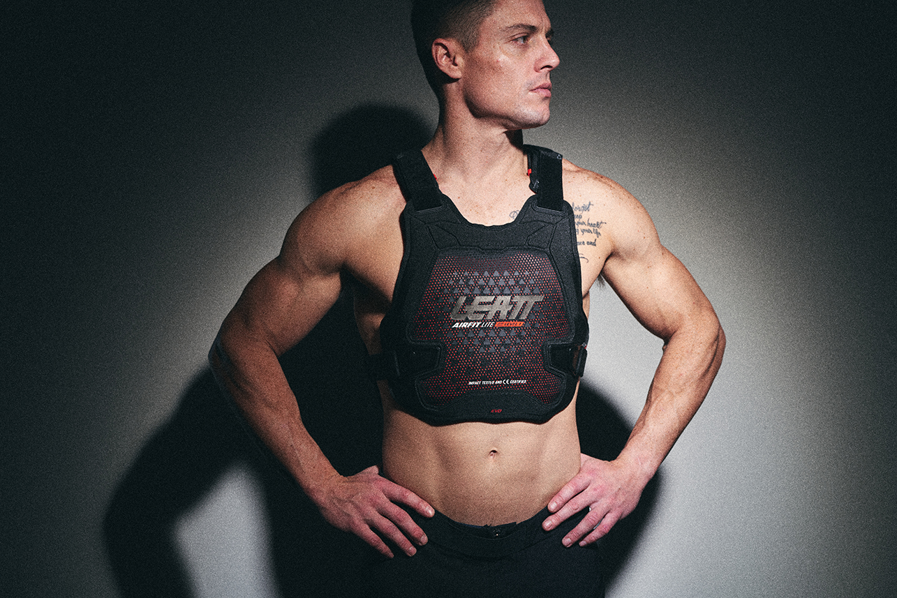 A Leatt apresenta o novo 3DF AirFit Chest Protector Evo thumbnail