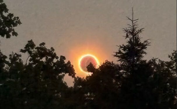 Eclipse leva a recorde de distância