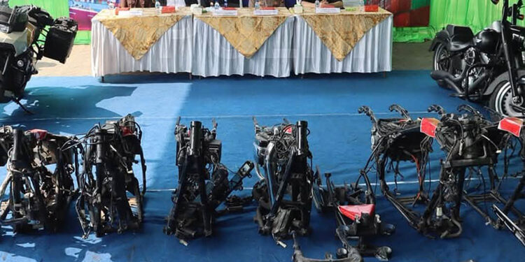 Cinco Harley-Davidson e 20 chassis apreendidos na Indonésia