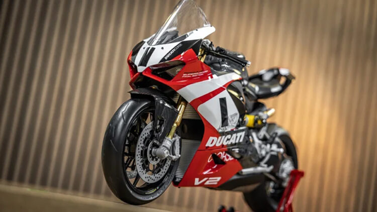 Que tal uma Panigale por menos de 900 Euros?