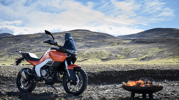 Norton Motorcycles inicia entregas da nova moto de aventura Atlas