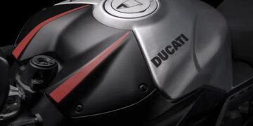 Ducati Panigale V4 SP 2027 revelada em registo na Califórnia