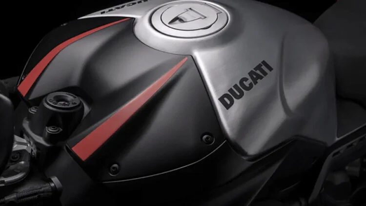 Ducati Panigale V4 SP 2027 revelada em registo na Califórnia