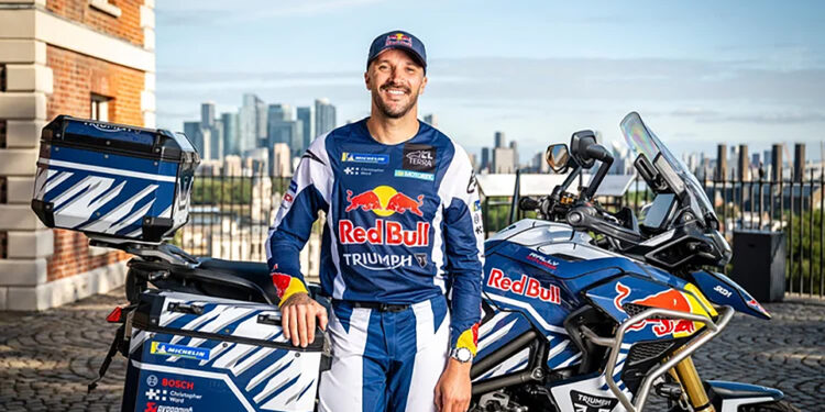 Sam Sunderland em tentativa de recorde da volta ao mundo numa Triumph Tiger 1200