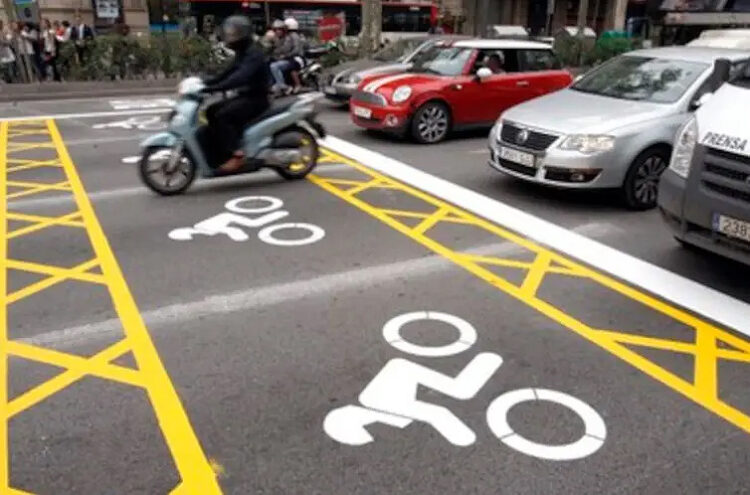 Barcelona, a cidade que dá prioridade às motos