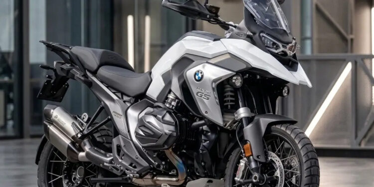 BMW R 1300 GS muda de visual para 2027
