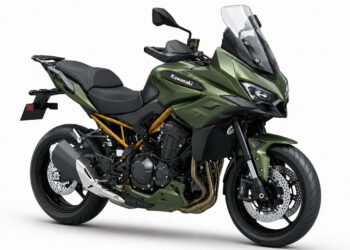 Kawasaki Versys 900: crossover que faltava avistada nos Balcãs