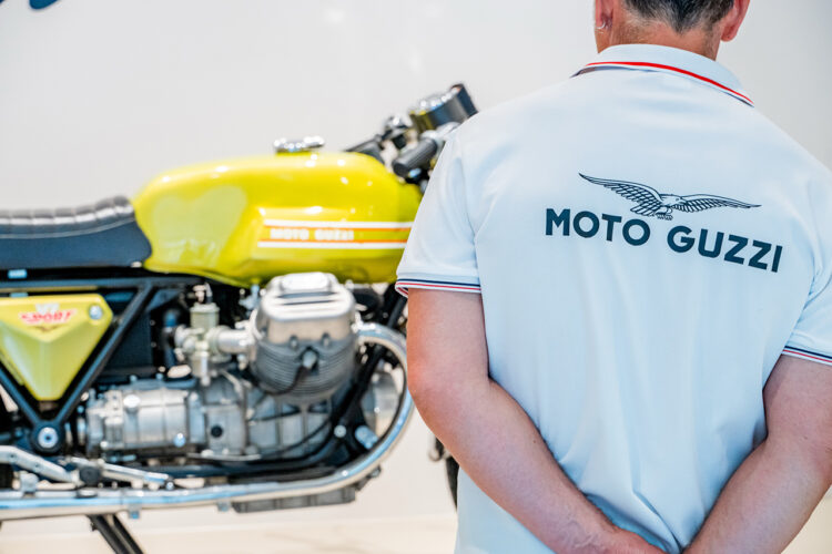 Mais de 60.000 pessoas em Mandello del Lario para os Moto Guzzi World Days 2026