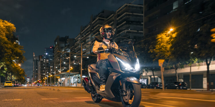 KYMCO Downtown chega para dominar