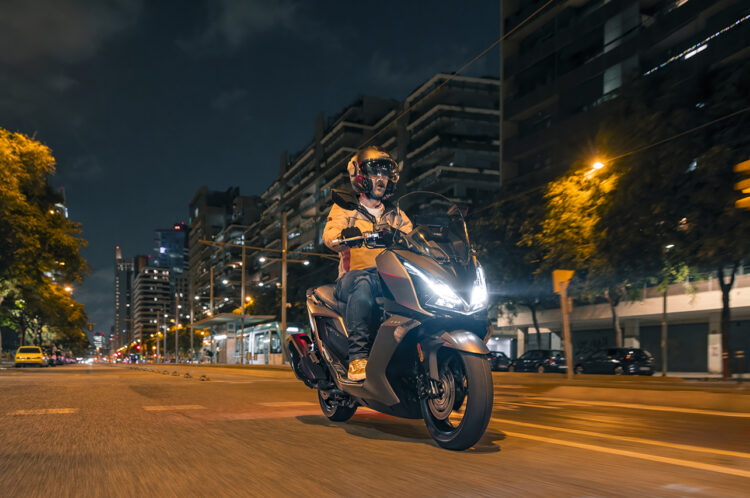 KYMCO Downtown chega para dominar
