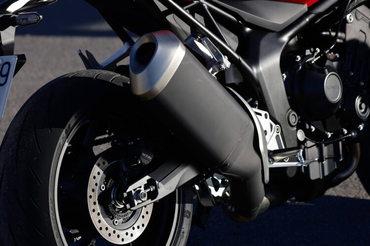 Para além da moto: Dar a cada Honda a sua própria voz