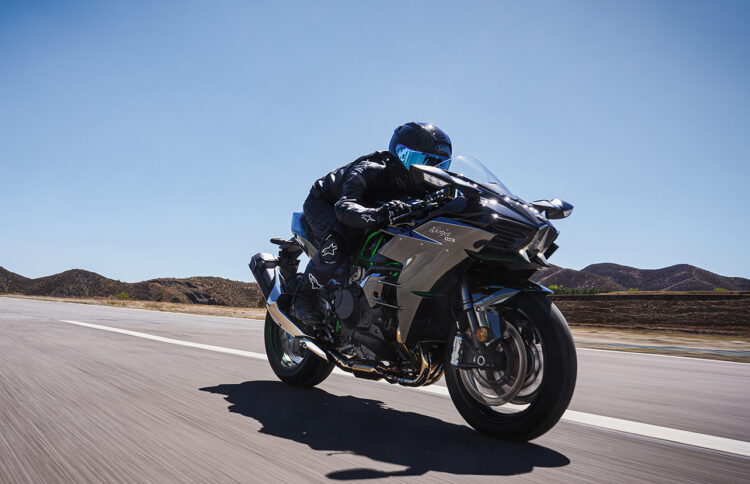 Kawasaki Ninja H2 sobrealimentada regressa para 2027