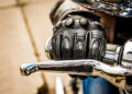 Espanha torna obrigatório o uso de luvas para motociclistas