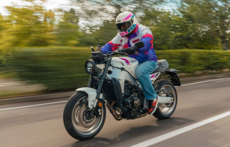 Yamaha traz de volta os anos 90