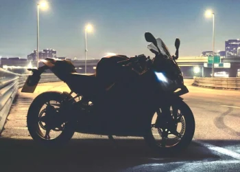 BMW F 450 RR: a família 450 fecha o trio