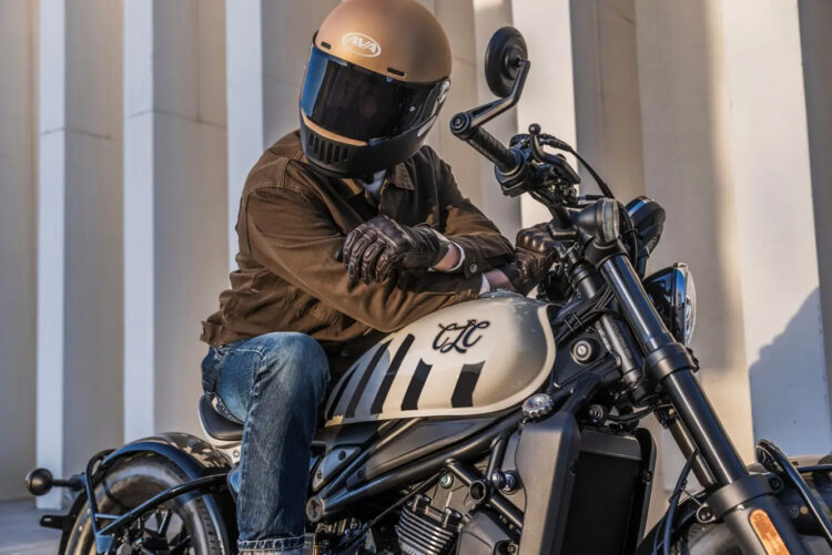 CFmoto 450CL-C Bobber: para solitários com carta A2