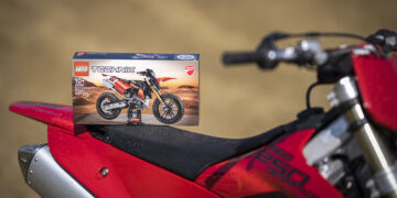 A Ducati e a LEGO unem forças para um novo conjunto LEGO® Technic™
