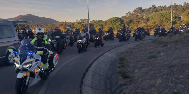 Parada Miguel Oliveira reúne milhares