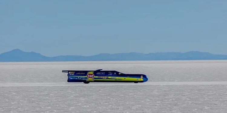 Peter Hickman, de fama Ilha de Man TT, em disputa para atingir as 400 mph