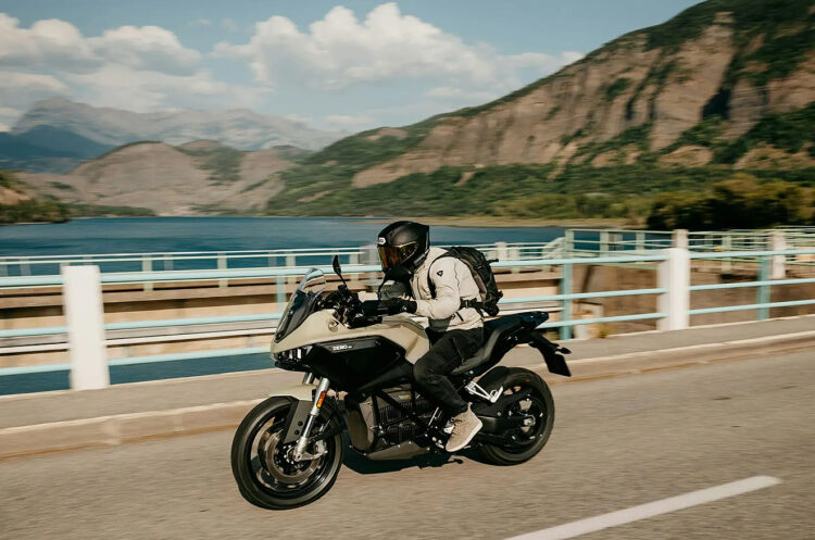 A Zero Motorcycles estabelece um novo recorde do Guinness